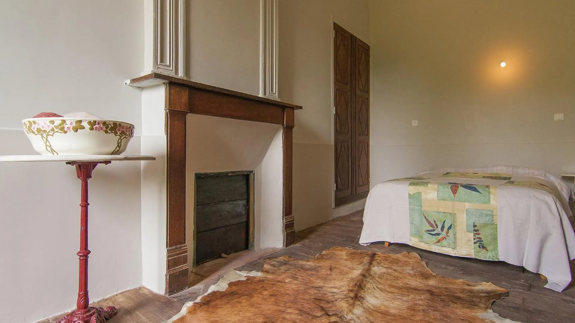 Historic Mansion By The River Lot In C Nevi Res Cenevieres Francia